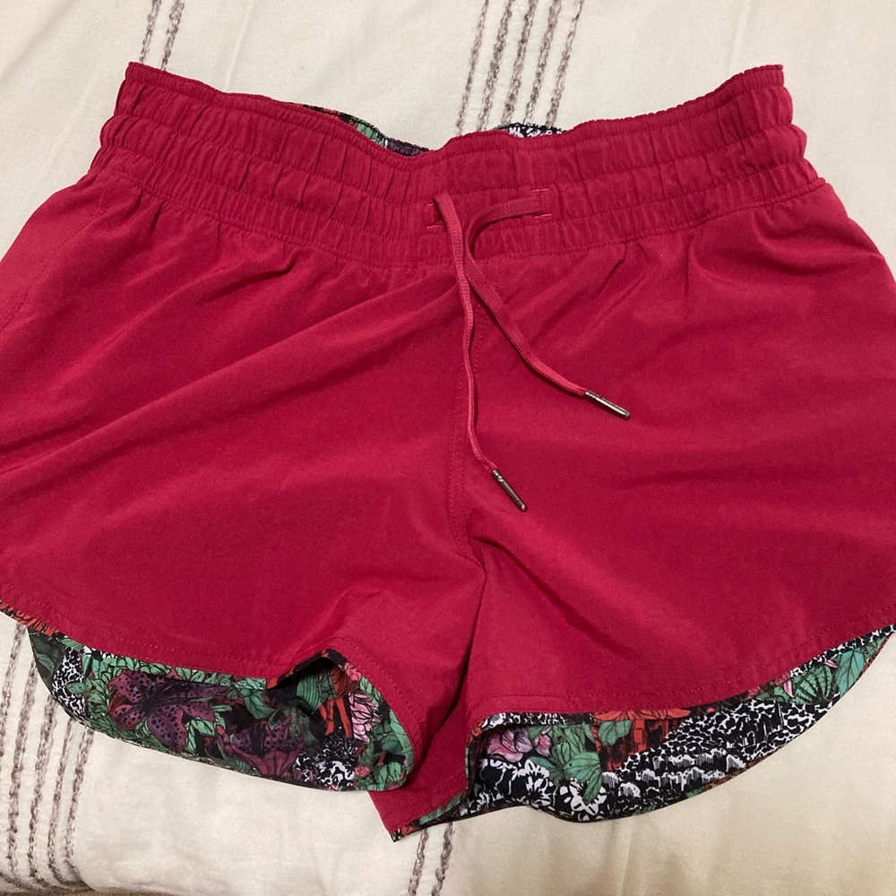 Lululemon reversible shorts, size 6